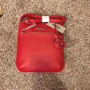 Red Reaction Kenneth Cole Crossbody Purse